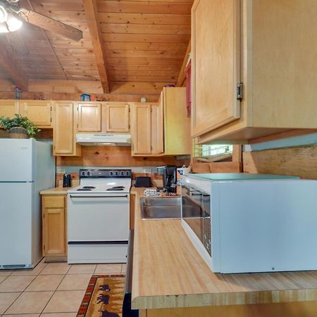 Gatlinburg Cabin With Hot Tub About 6 Mi To Downtown! Eksteriør bilde