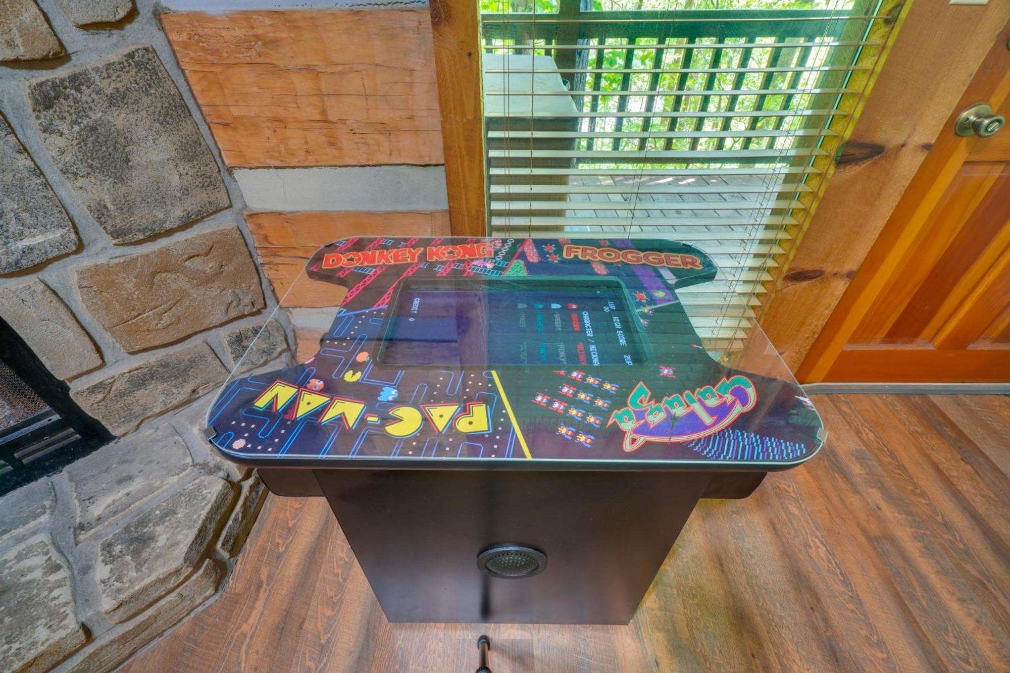 Gatlinburg Cabin With Hot Tub About 6 Mi To Downtown! Eksteriør bilde